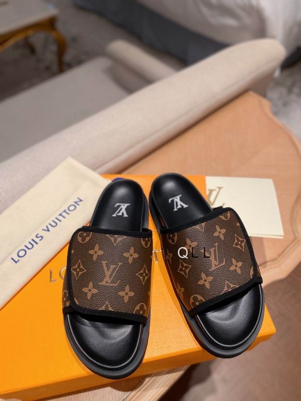 LV Men's Slippers 102